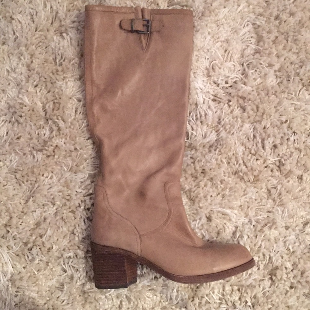 Dolce vita Heeled to the knee boots